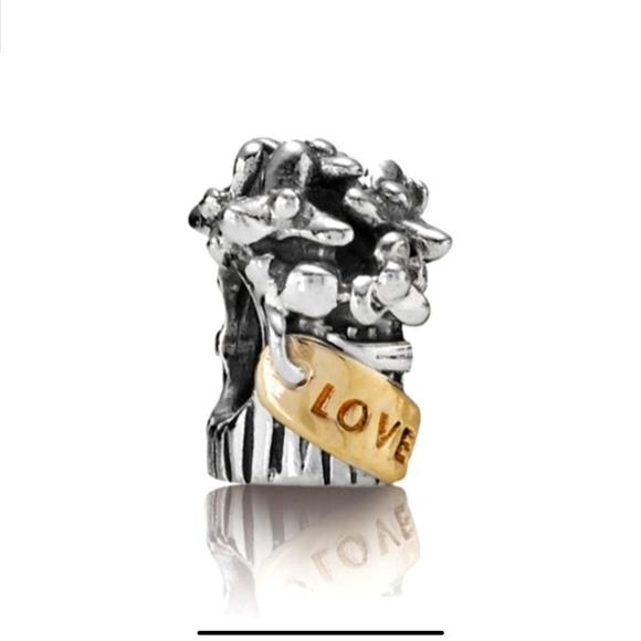 Pandora tow tone flower bouquet charm - Picture 1 of 4